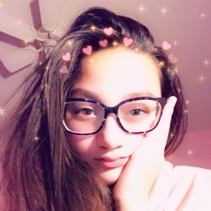 Meet your Posher, Anela